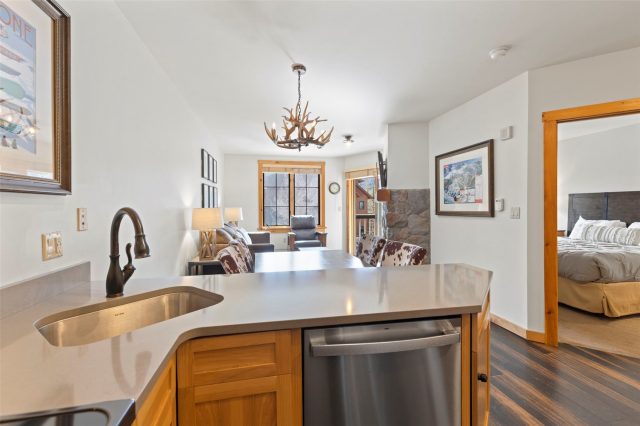 150 Dercum Square 8502 photo 18