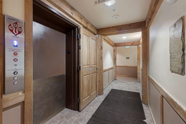 150 Dercum Square 8502 photo 38