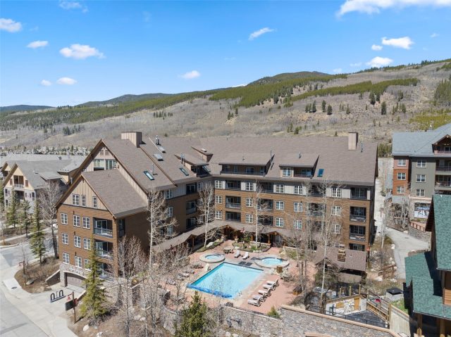 150 Dercum Square 8502 photo 43