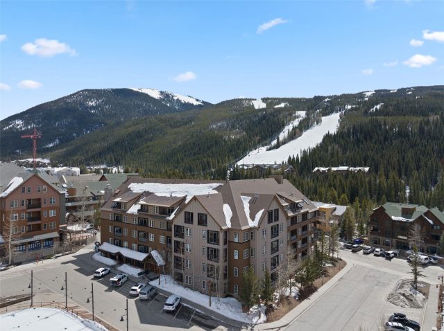 150 Dercum Square 8502 photo 47