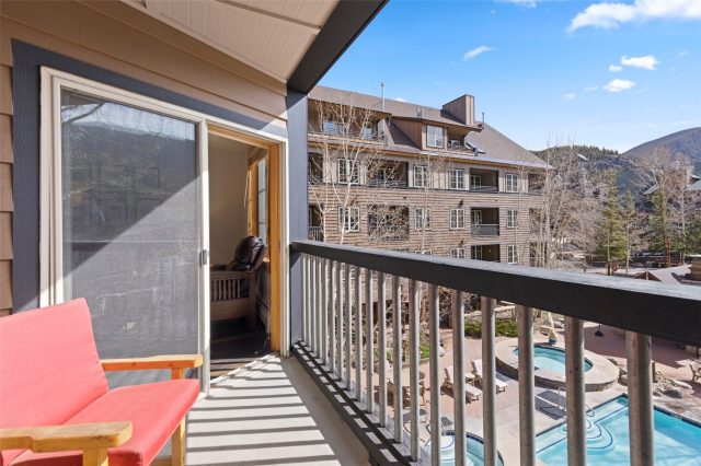 150 Dercum Square 8502 photo 9