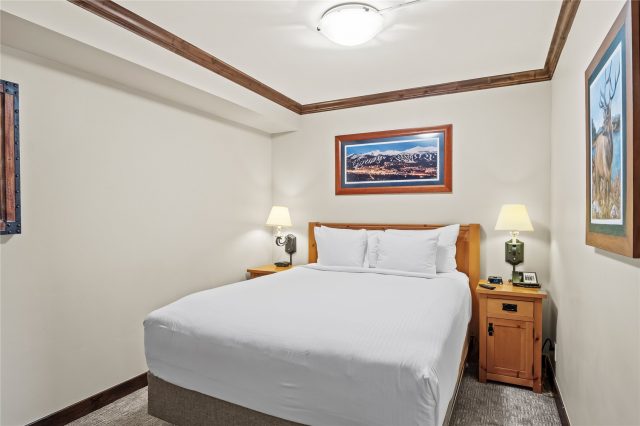 640 Village Road 4625 photo 20