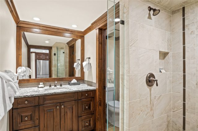 640 Village Road 4625 photo 25