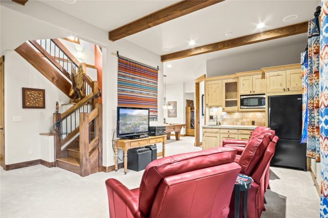 229 Highlands Drive photo 35