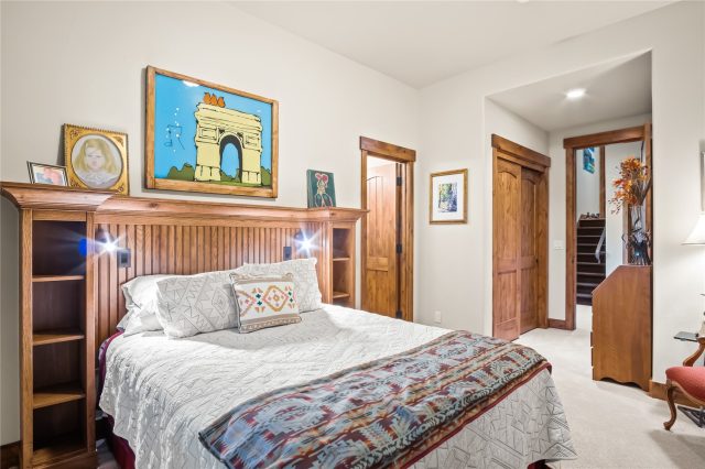 229 Highlands Drive photo 42