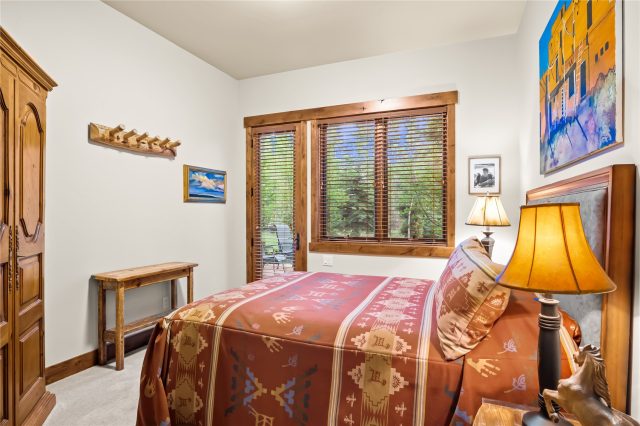 229 Highlands Drive photo 44