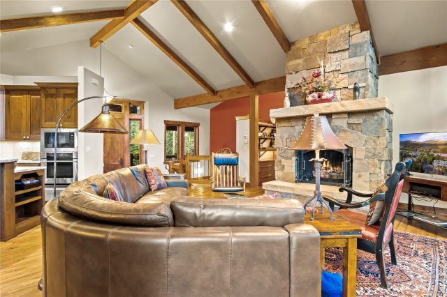 229 Highlands Drive photo 8