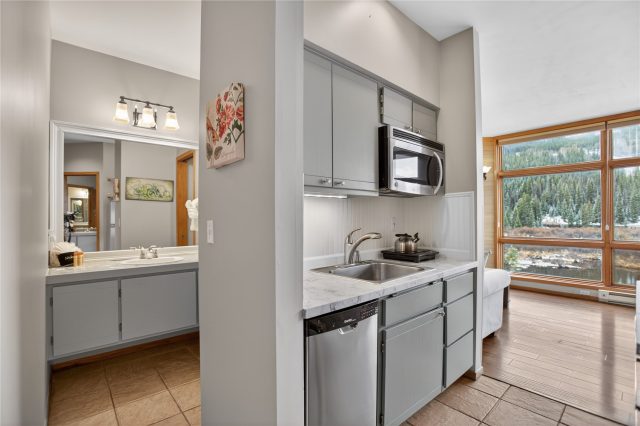 24 River Run Road 2911 photo 7