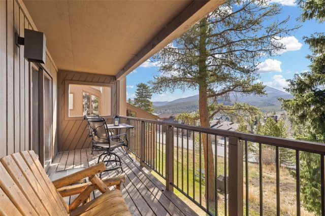 875 Four O Clock Road D3 photo 12