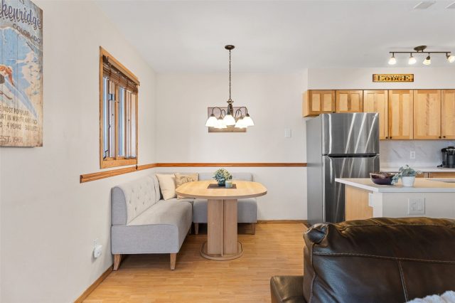 875 Four O Clock Road D3 photo 16
