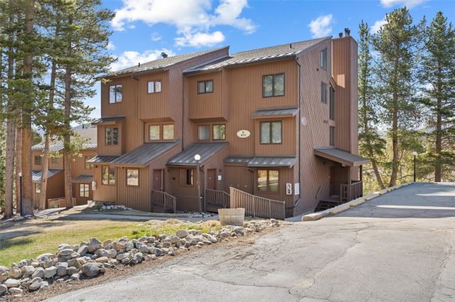 875 Four O Clock Road D3 photo 40