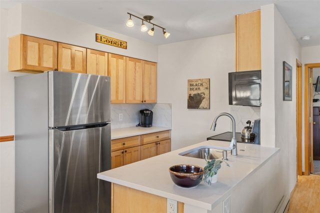 Condo in Tyra Summit Condo, Breckenridge, CO — photo 4 (MLS S1068380)