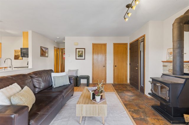 875 Four O Clock Road D3 photo 7