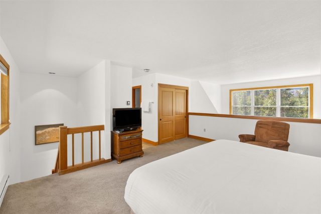 240 Tennis Club Road 1665 photo 17
