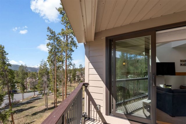 240 Tennis Club Road 1665 photo 22