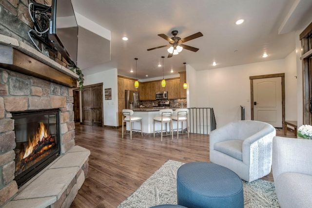 Condo in Condos Off Main, Frisco, CO — photo 4 (MLS S1068402)