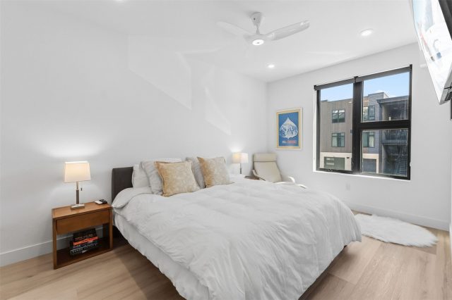 930 Blue River Parkway 625 photo 16