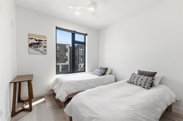 930 Blue River Parkway 625 photo 22