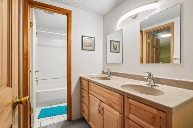 78 Guller Road 211 photo 32