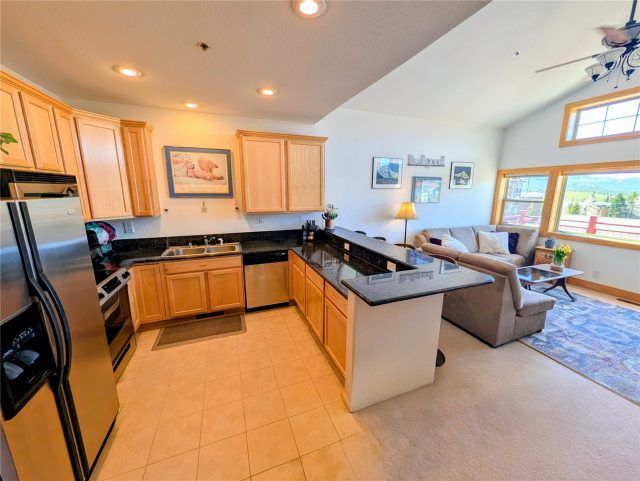 135 Main Street 215 photo 10