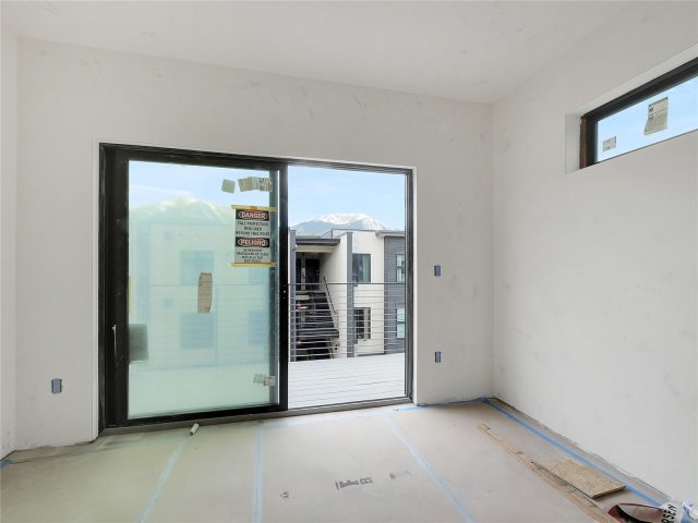 740 Blue River Parkway E4 photo 30