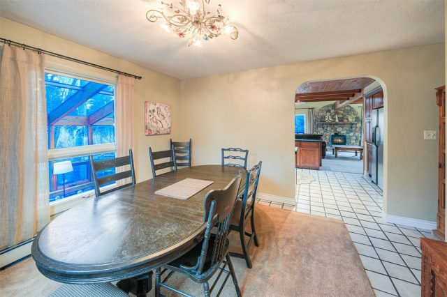 396 Hamilton Creek Road photo 14