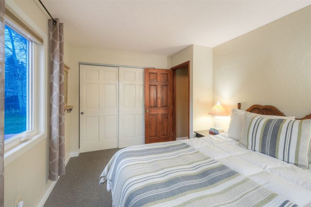 396 Hamilton Creek Road photo 18