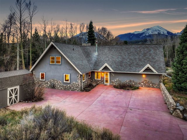 Home in South Forty Sub, Silverthorne, CO — photo 2 (MLS S1068459)