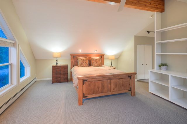 396 Hamilton Creek Road photo 32