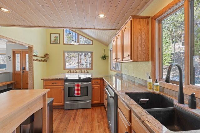 126 Hummingbird Drive photo 13