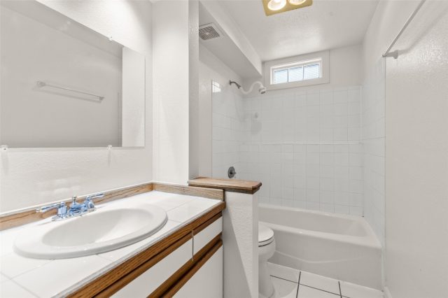 126 Hummingbird Drive photo 31