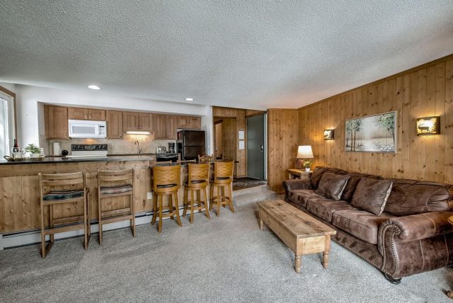 1075 Ski Hill Road 46 photo 9