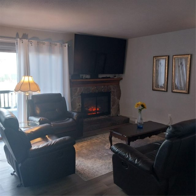250 Cove Boulevard 3 photo 10