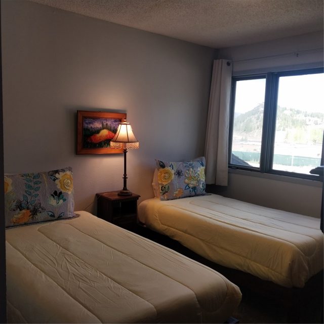 250 Cove Boulevard 3 photo 29