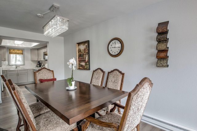 250 Cove Boulevard 3 photo 7