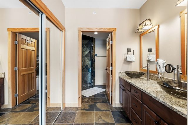 910 Copper Road 419 photo 16