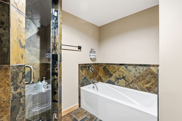 910 Copper Road 419 photo 18