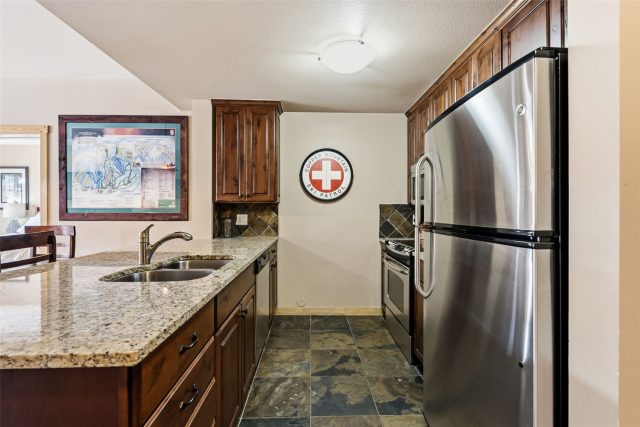 910 Copper Road 419 photo 9