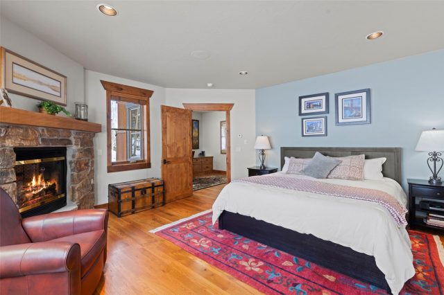 338 Fairways Drive photo 17