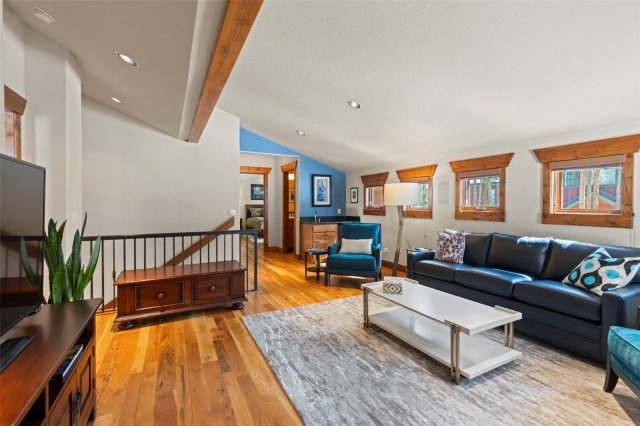 338 Fairways Drive photo 23