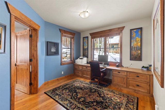 338 Fairways Drive photo 25