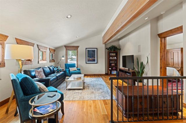 338 Fairways Drive photo 29