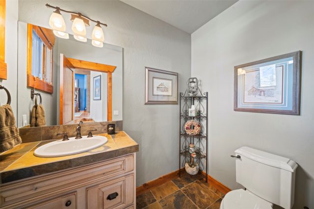338 Fairways Drive photo 32