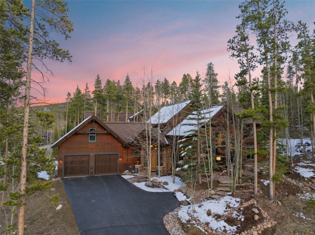 338 Fairways Drive photo 41