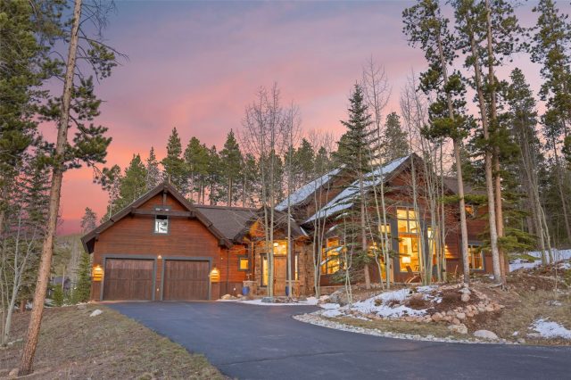 338 Fairways Drive photo 42