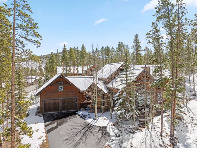 338 Fairways Drive photo 43