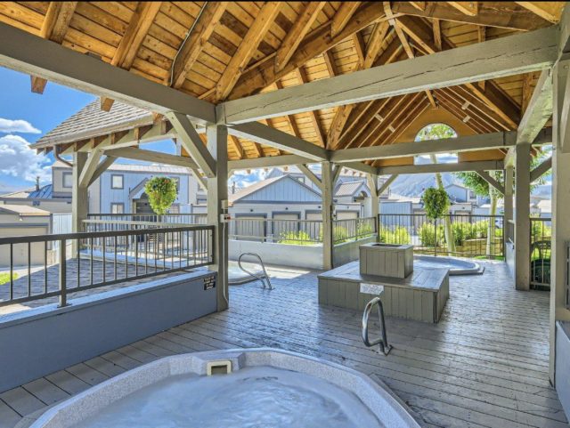 1620 Lakeview Terrace 104b photo 39