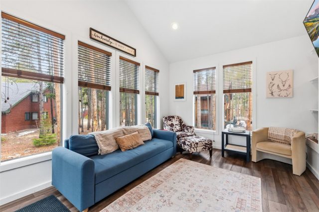 293 Regal Circle photo 13