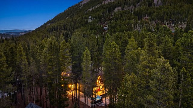 293 Regal Circle photo 16