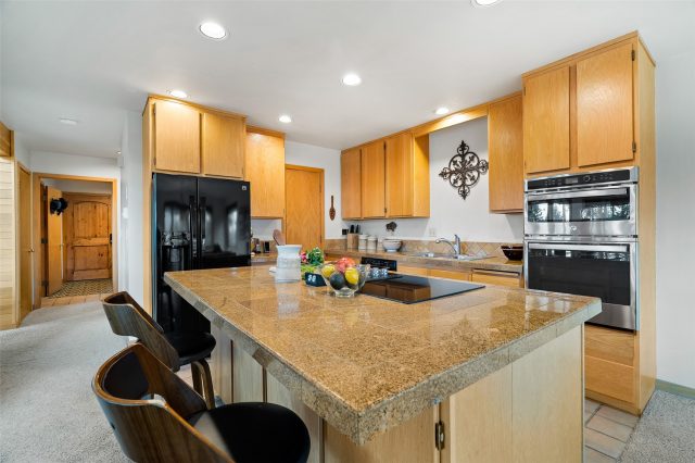 126 Snowberry Way photo 12